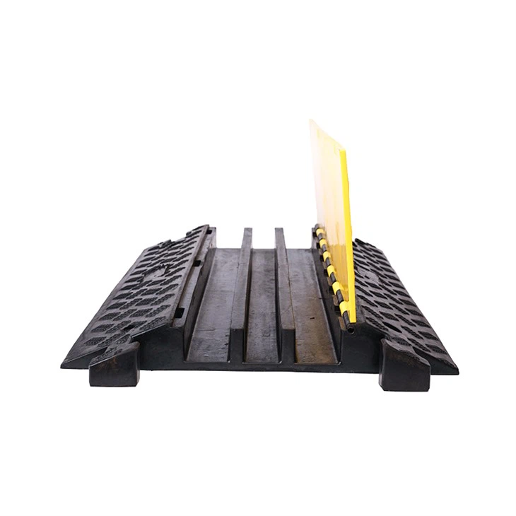 Rubberen snelheidskabelbeschermer